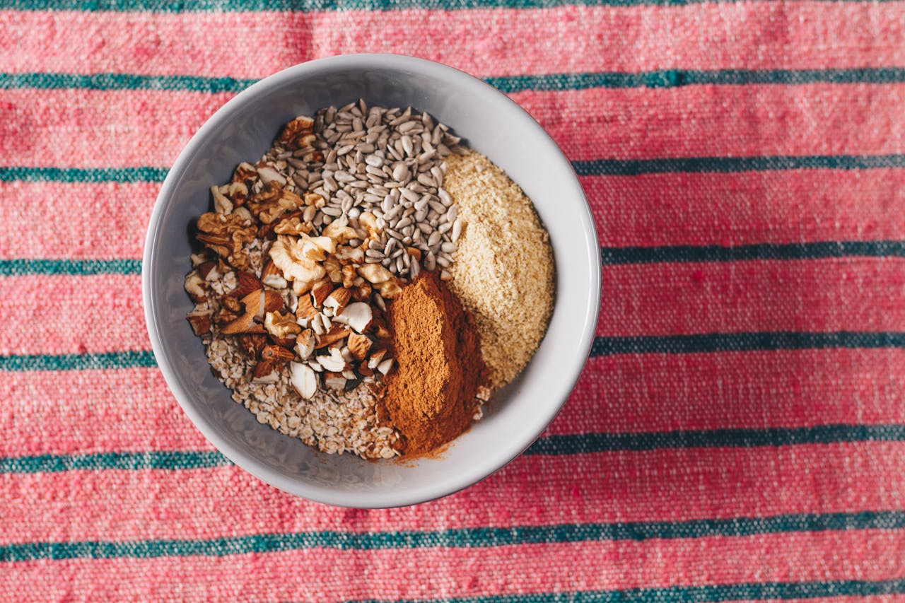 Warm Cinnamon Oatmeal with Sweet Apples and Honey Drizzle